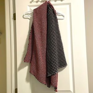 Red and Black Checked Scarf 2 Ways